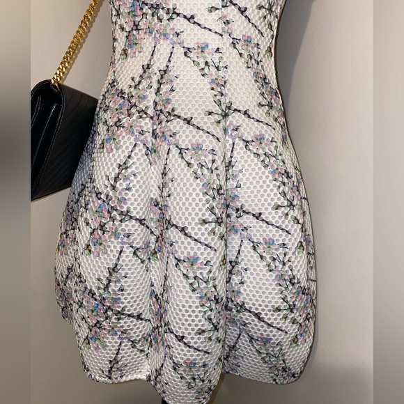 Elliott Blossom Print Dress - Picture 6 of 12